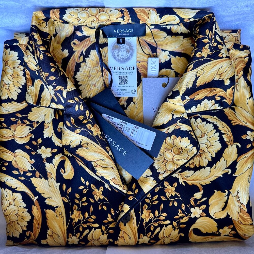 Brand New w/Tags $1,825 VERSACE Barocco-Print SILK PAJAMA TOP Size 4 IT / M